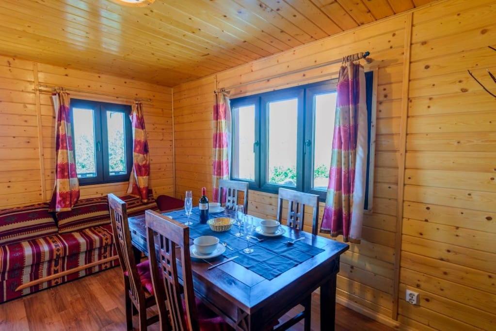 הוילה ארנאס House With Private Pool מראה חיצוני תמונה
